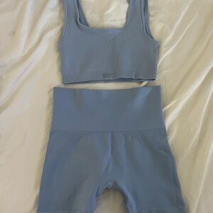 Set active bundle bra top and shorts both XS workout